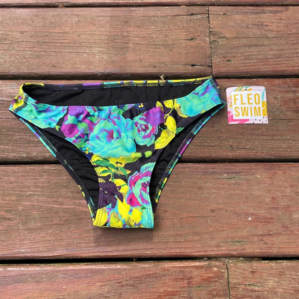 Fleo Swim - The Essential Bikini Bottom - Luminescent Rose Size M